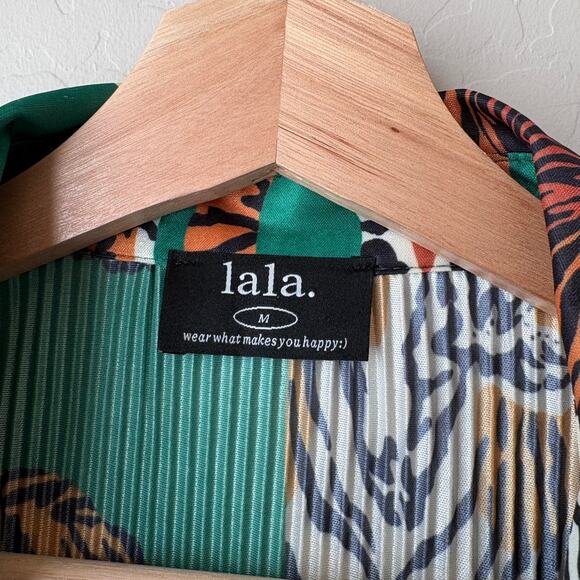 Dressed in Lala Dress Green Tiger So Far So Good Oversized Plissé Dress Size M - Picture 4 of 9